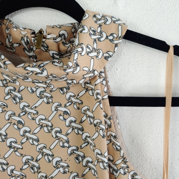 Jessica Simpson Dresses & Skirts - Jessica Simpson Thelma Taupe Dress Sleeveless Pocket Mock Neck Size 2